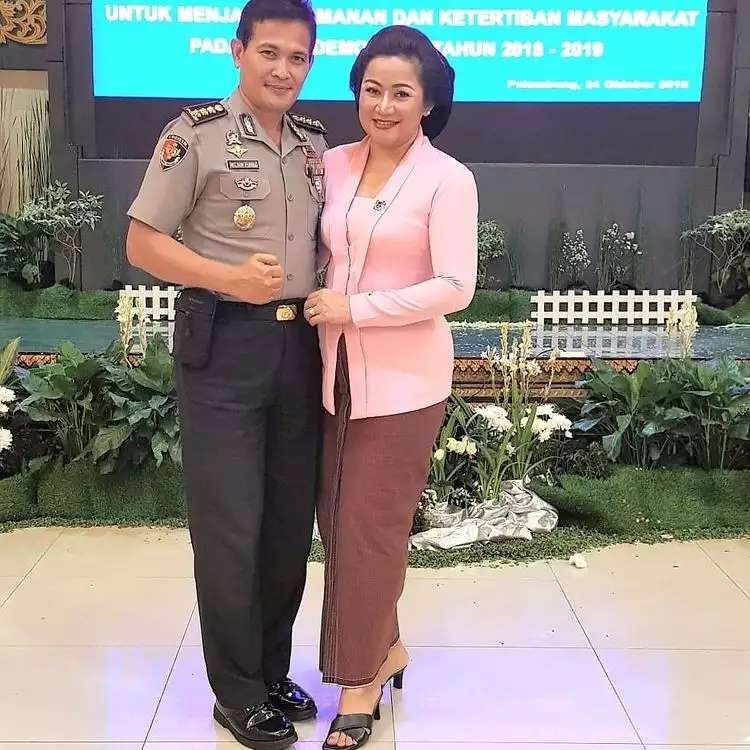 Ingat Selly, Pacar Dono di Film `Salah Masuk` Warkop DKI? Dulu Primadona, Begini Potretnya Sekarang