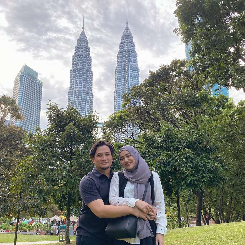 Masih Ingat Pasangan Suami Istri yang Jadi Model Video Klip Dewa 19? Begini Kabarnya Sekarang, Penampilannya Berubah Total!