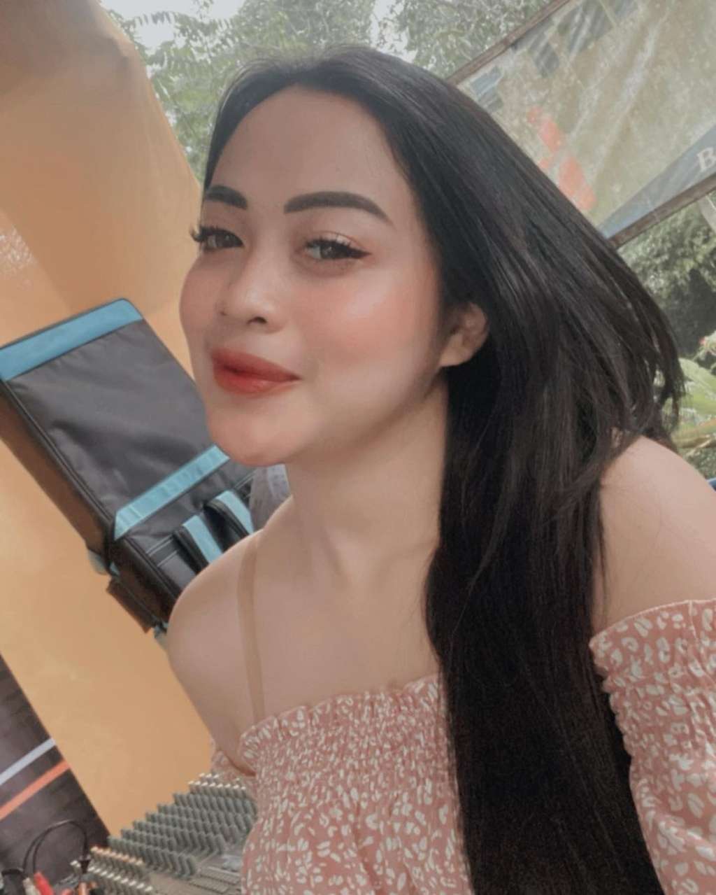 Masih Ingat Biduan Xena Xenita? Dulu Viral Digrebek Tidur dengan Suami Orang, Begini Nasibnya Sekarang!