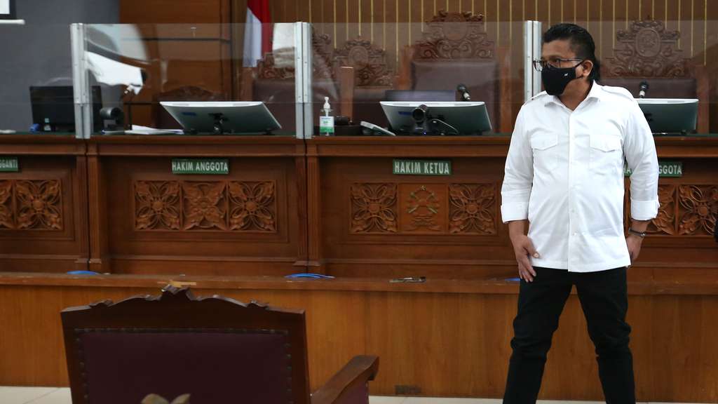 FOTO: Ekspresi Ferdy Sambo Usai Divonis Hukuman Mati 