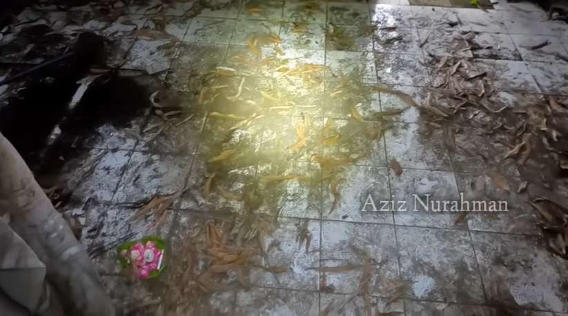 Potret Rumah Mewah Terbengkalai 5 Tahun, Jadi Saksi Bisu Kasus Pembunuhan, Ada Sesajen di Ruangan Korban!