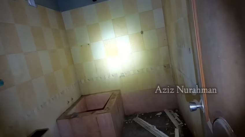 Potret Rumah Mewah Terbengkalai 5 Tahun, Jadi Saksi Bisu Kasus Pembunuhan, Ada Sesajen di Ruangan Korban!