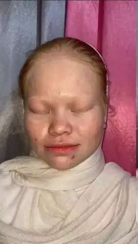 8 Transformasi Wanita dengan Kelainan Langka Albino Dirias MUA Jadi Pengantin Sunda, Hasilnya Super Unik!