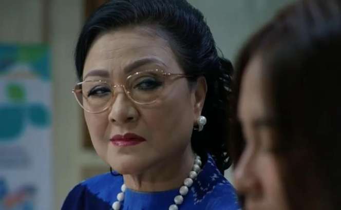 Masih Ingat Wanita Baju Merah yang Dikejar Dono dan Kasino di Film Warkop DKI? Kini Penampilannya Bikin Pangling, Kariernya Kian Mentereng!