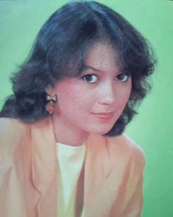 Ingat Kasir Cantik di Film Warkop DKI? Dulu Jadi Rebutan Dono Kasino Indro, Kini Jadi Artis Terkenal, Tak Menua Bak Vampir di Usia 55