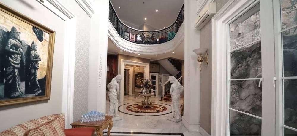 Mirip Disneyland, Potret Rumah Monica Soraya yang Adopsi 13 Anak