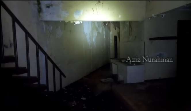 Potret Rumah Mewah Terbengkalai 20 Tahun, Ada Harta Tersembuyi Milik Bos Muda Kaya Raya!