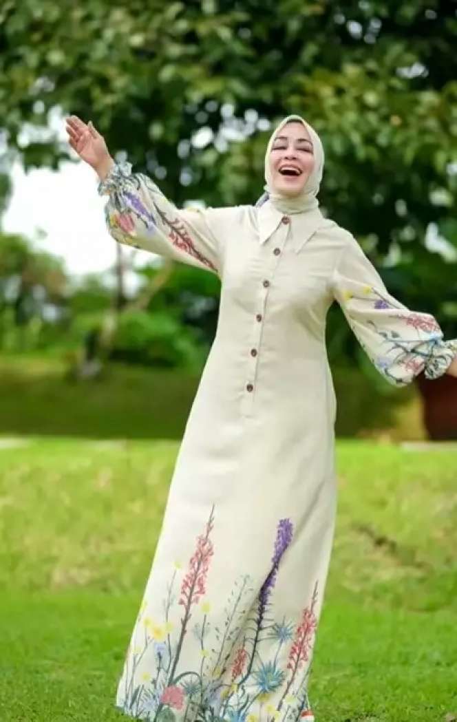 Ingat Gadis Centil yang Naksir Indro di Film Warkop DKI? Dulu Artis Besar Kini Jadi Penjual Baju, Lihat Potretnya