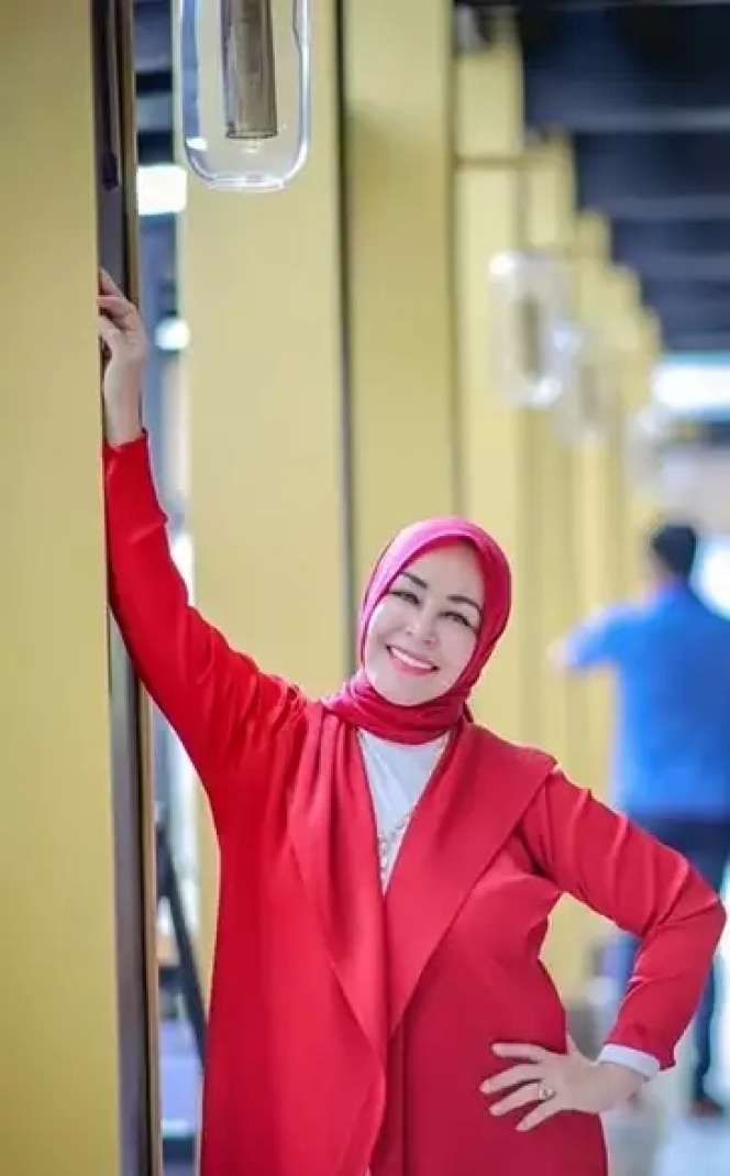 Ingat Gadis Centil yang Naksir Indro di Film Warkop DKI? Dulu Artis Besar Kini Jadi Penjual Baju, Lihat Potretnya