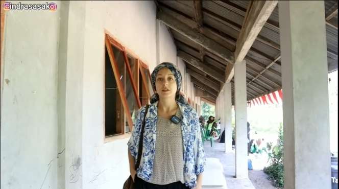 Potret Pasangan Viral, Melissa Asal Prancis dan Indra yang Kini Bantu Renovasi Sekolah di Kampung Suami!