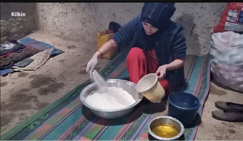 Potret Kecantikan Gadis Desa di Afganistan, Ternyata Sederhana Banget, Semua Pakai Kayu Bakar!