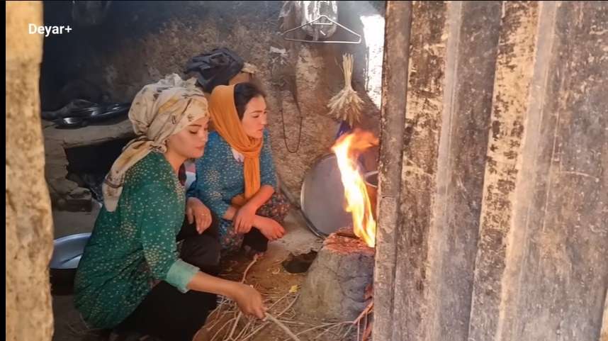 Potret Kecantikan Gadis Desa di Afganistan, Ternyata Sederhana Banget, Semua Pakai Kayu Bakar!
