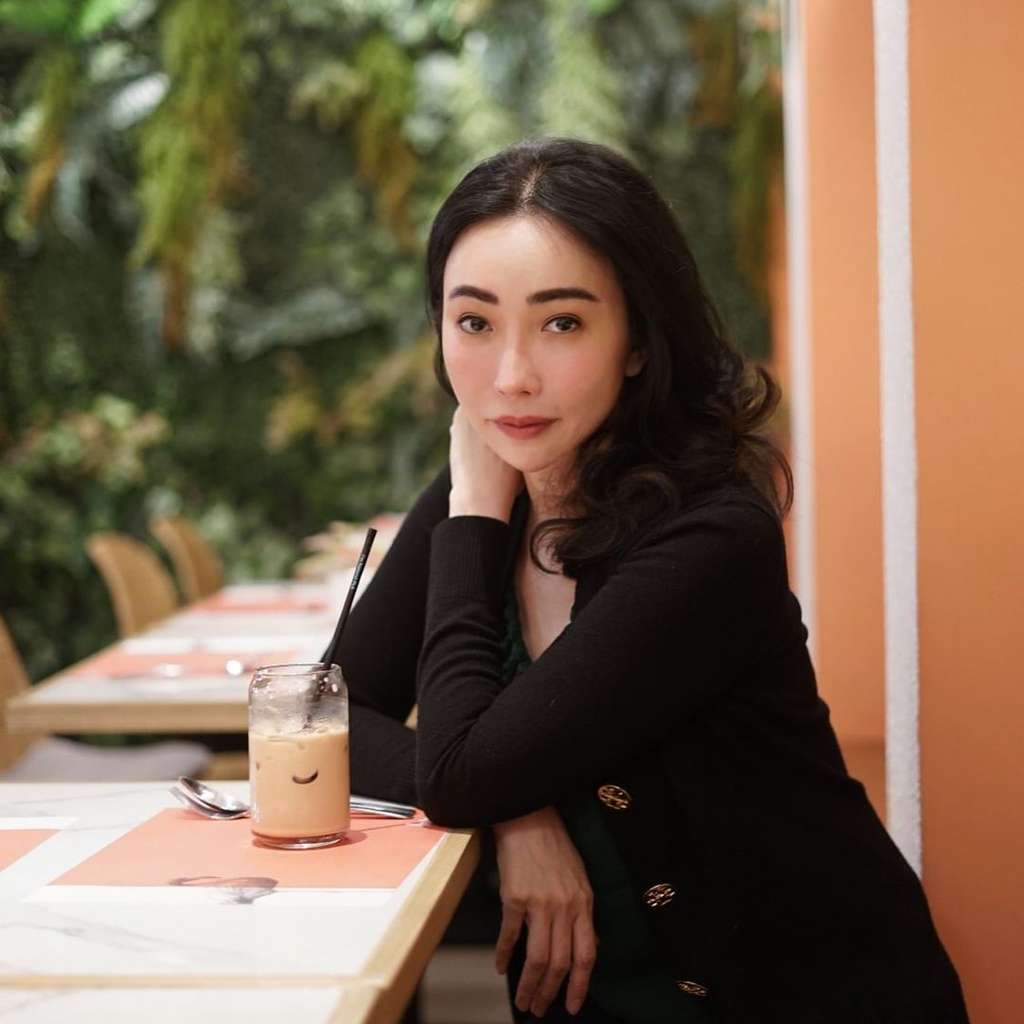 Potret Susana Rahardjo Ibunda Livy Renata yang Miliki Tubuh Body Goals, Bikin ABG Minder!