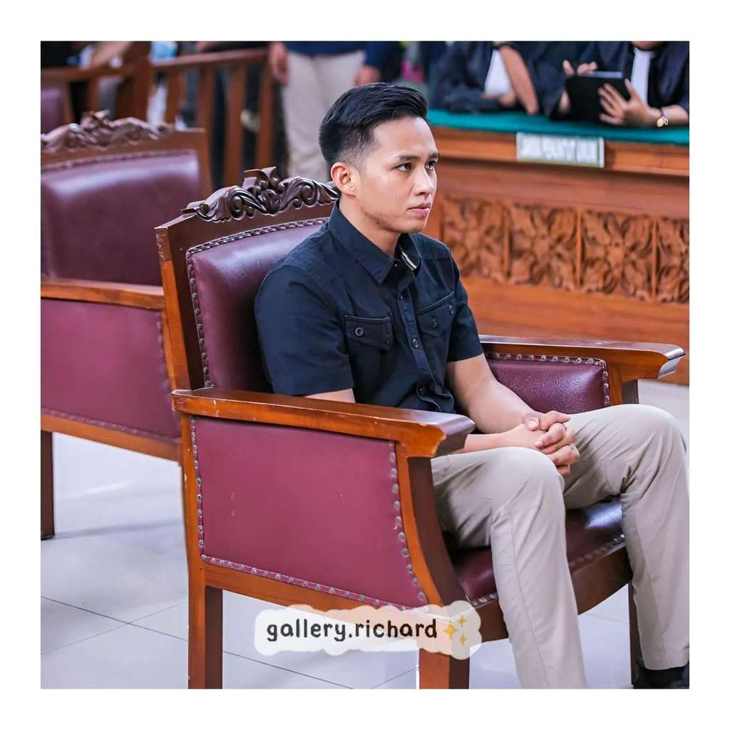 Potret Lawas Richard Eliezer, Dulu Hobi Panjat Tebing Hingga Gagah Pakai Seragam Brimob, Kini Divonis 1 Tahun 6 Bulan!
