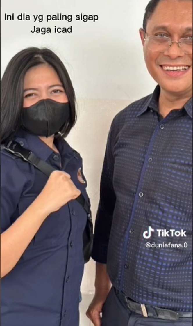Potret Mbak LPSK yang Setia Dampingi Richard Eliezer Setiap Sidang, Paras Cantiknya Bikin Penasaran!