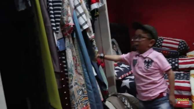 10 Potret Rumah Daus Mini, Tembok Ditambal & Barang Berantakan Dimana-Mana