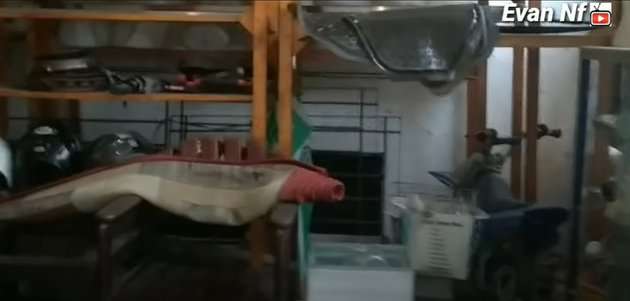 10 Potret Rumah Daus Mini, Tembok Ditambal & Barang Berantakan Dimana-Mana