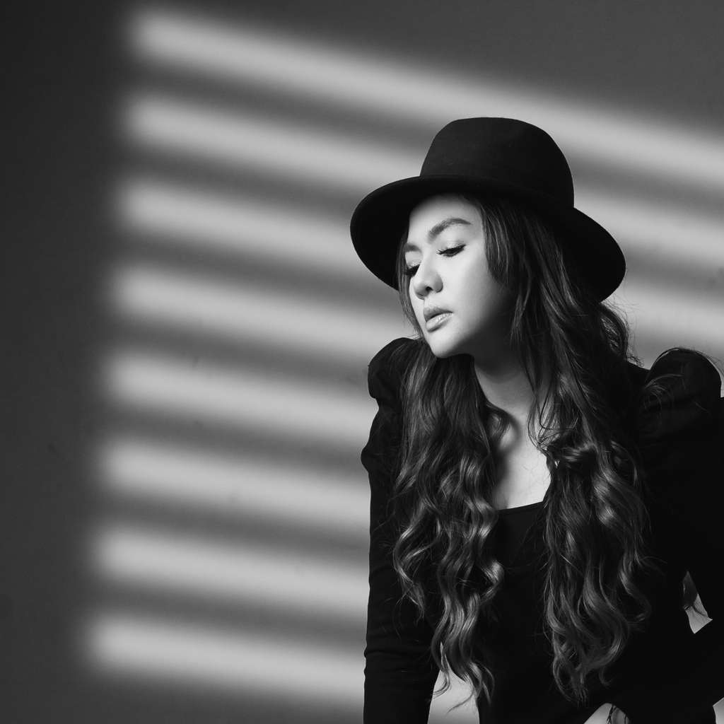 Potret Vicky Shu yang Susah Lupain Mantan Pasangan