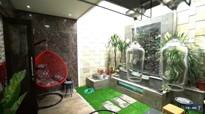 10 Potret Rumah Mewah Jhon LBF, Pengusaha Tajir yang Viral, Kamar Penuh Tumpukan Emas Batangan!