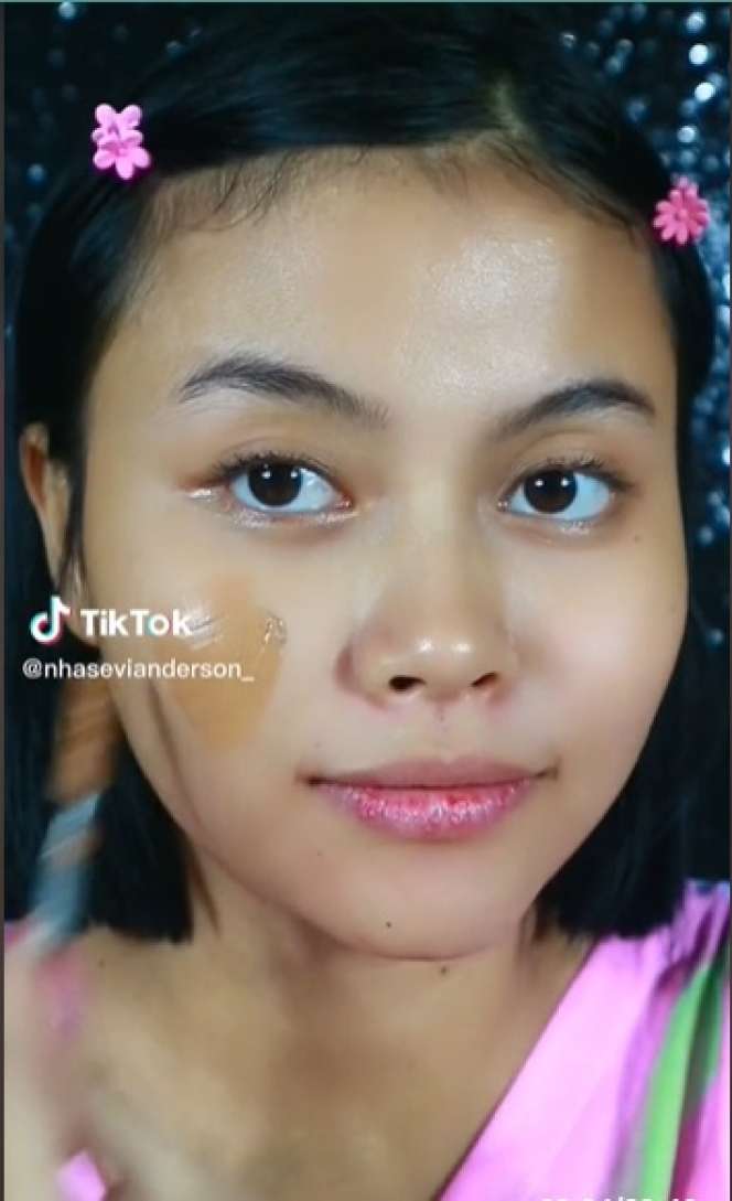 Wanita Seribu Wajah Ini Pamer Hasil Makeup Mirip Fajar Sadboy, Endingnya Malah Kayak Gini…