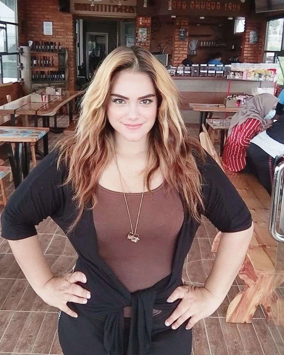 Masih Ingat Anna Shirley di Film Warkop DKI `Sabar Dulu Dong`? Kini Penampilannya Bikin Melongo!