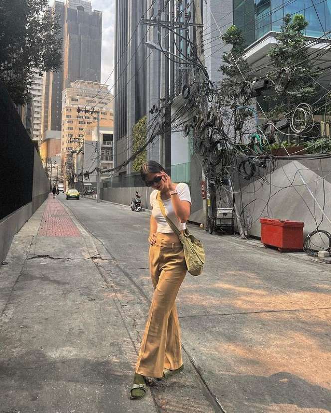 Potret Pesinetron Hana Saraswati Digandeng 3 Komposer