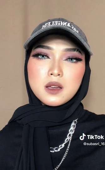 Potret Transformasi Makeup Wanita Ini Bikin Melongo, Hasilnya Beda Banget, Bukan Kaleng-kaleng!