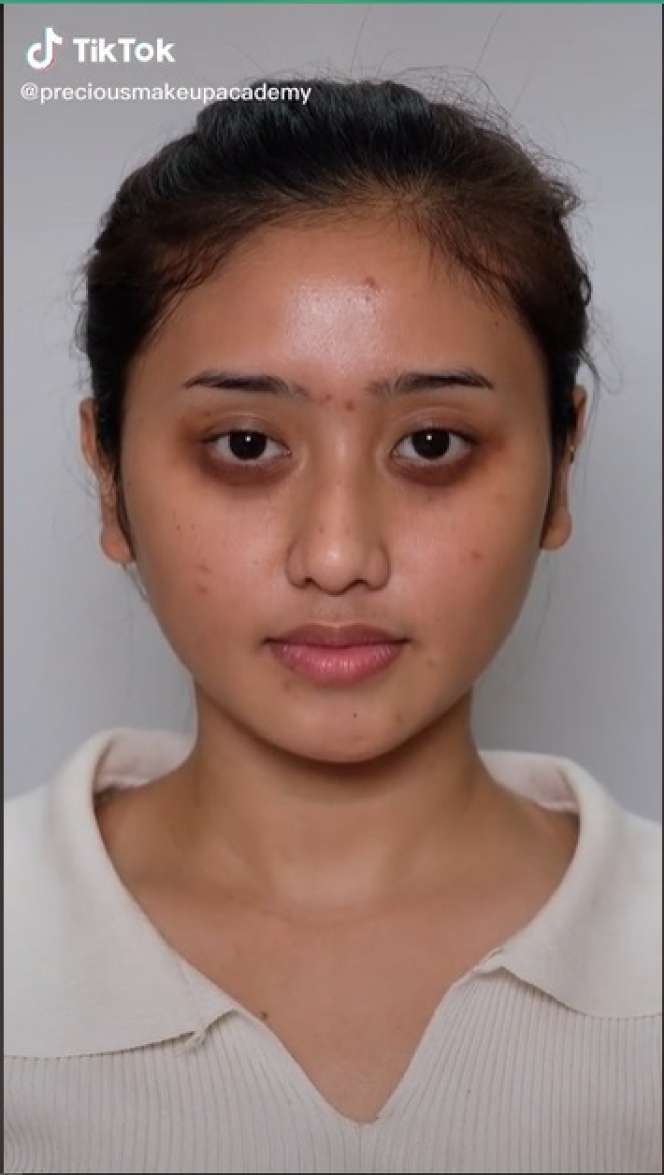 Potret MUA Pamer Hasil Makeup, Riasannya Bikin Pangling, Disebut Mirip Amanda Caesa!