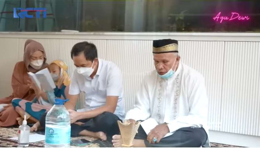 Potret Rumah Baru Ayu Dewi dan Regi Datau, Desainnya Super Mewah!