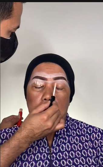 Potret Transformasi Emak-emak Dirias MUA, Hasilnya Bikin Pangling, Jadi Beda Banget!