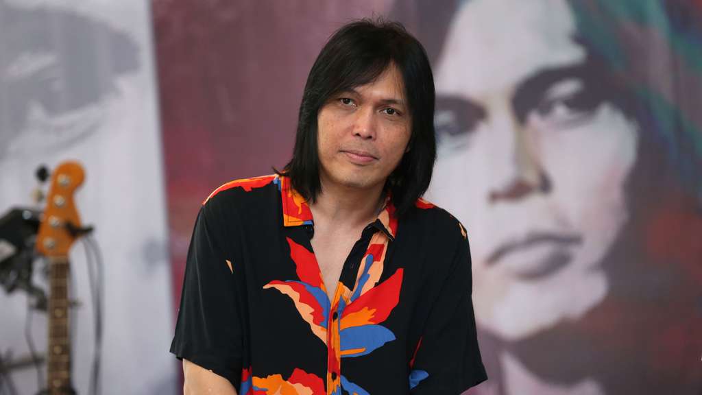 Once Mekel Kolaborasi Bareng Mantan Gitaris Guns N Roses di Album Sigma