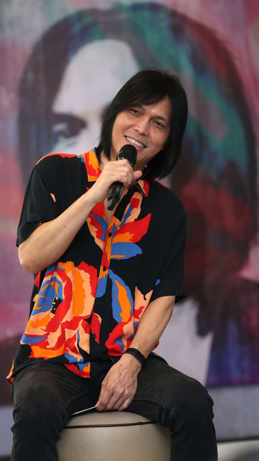 Once Mekel Kolaborasi Bareng Mantan Gitaris Guns N Roses di Album Sigma