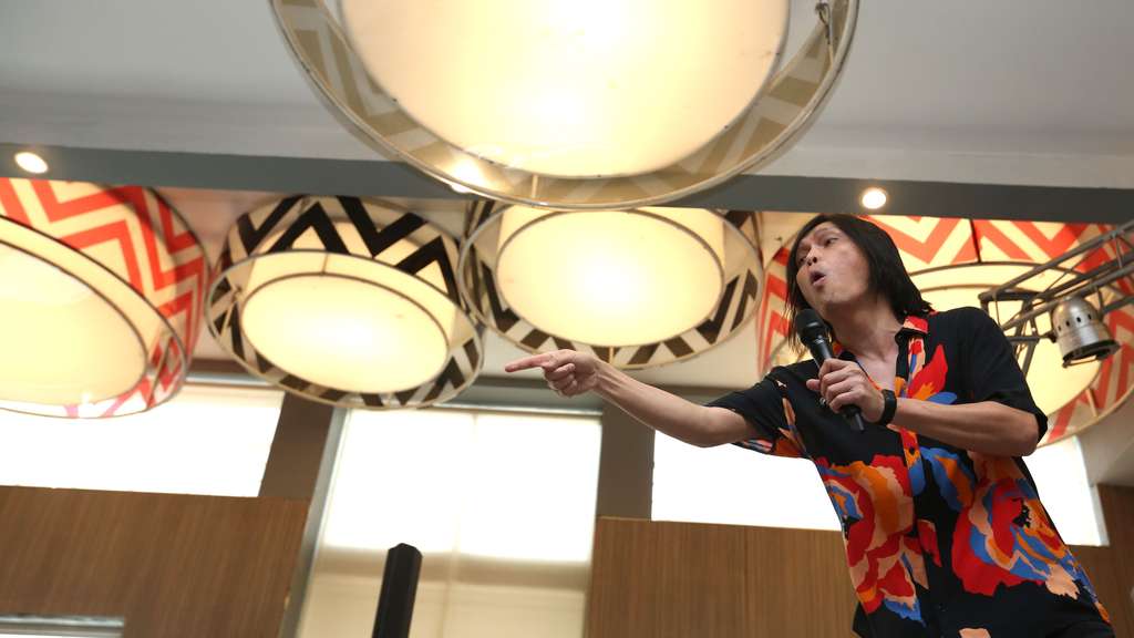 Once Mekel Kolaborasi Bareng Mantan Gitaris Guns N Roses di Album Sigma