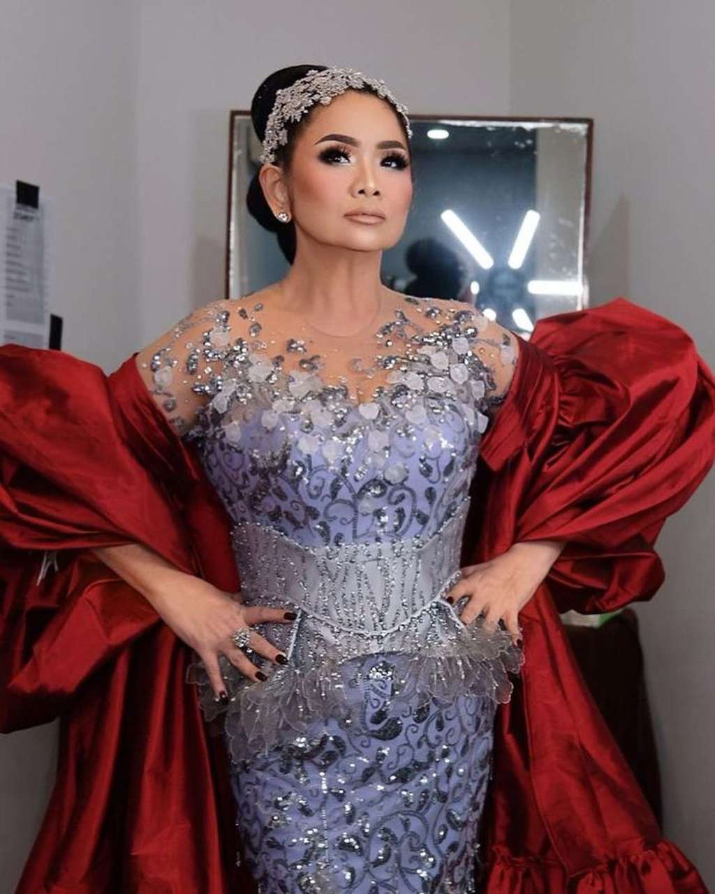 Ingat Model Cantik Iklan Jadul Sampo Suave? Kini Penampilannya Bikin Pangling, Tak Disangka Jadi Penyanyi Papan Atas Indonesia!