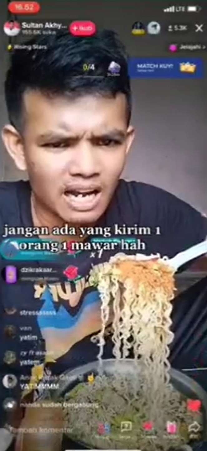 Ingat Sultan Akhyar yang Viral Mandi Lumpur? Pekerjaan Hilang, Kini Nasibnya Tragis, Ngamuk Terjerat Hutang di Bank