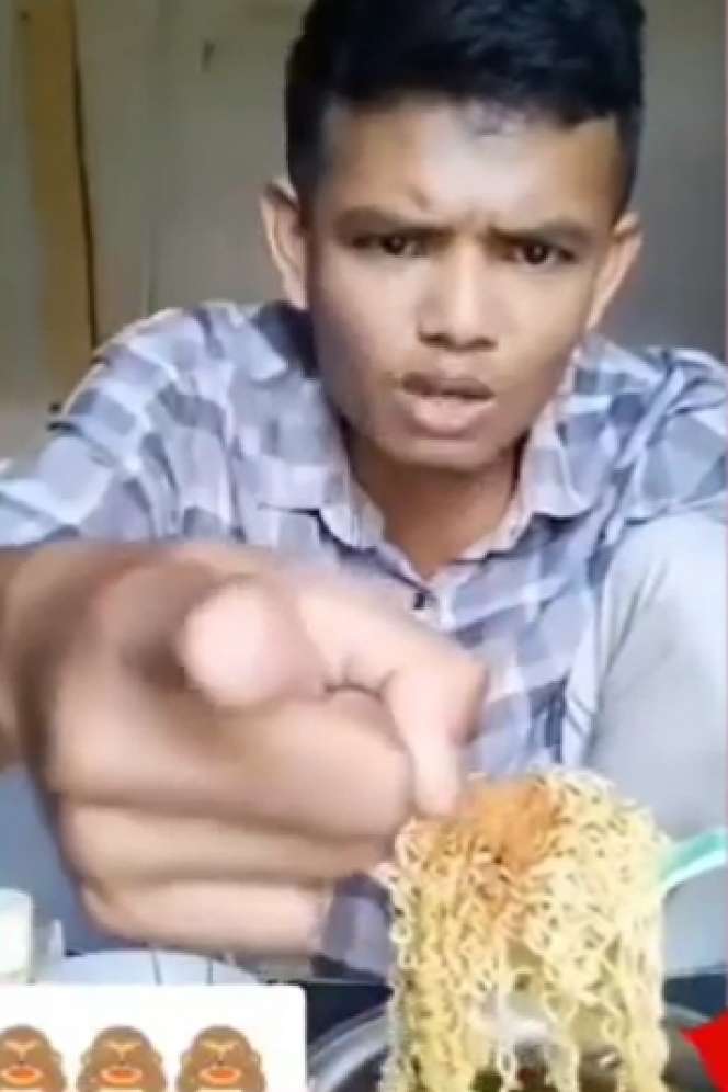 Ingat Sultan Akhyar yang Viral Mandi Lumpur? Pekerjaan Hilang, Kini Nasibnya Tragis, Ngamuk Terjerat Hutang di Bank