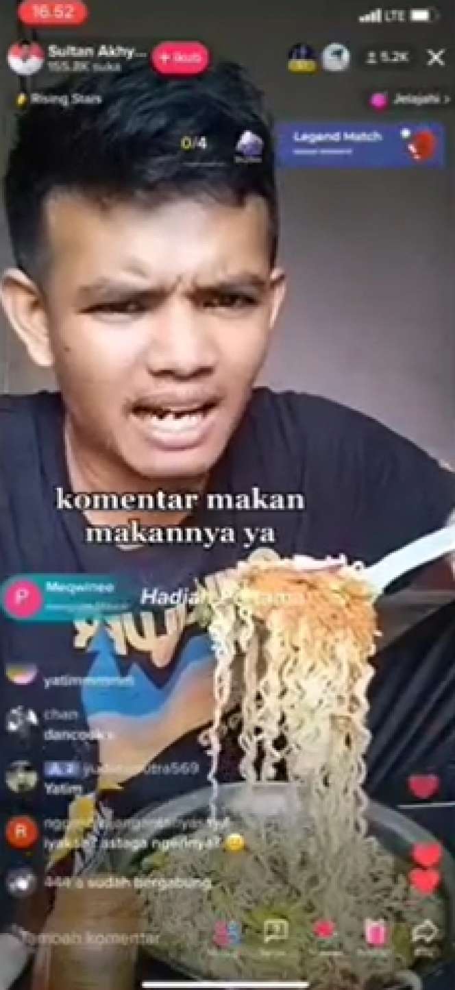 Ingat Sultan Akhyar yang Viral Mandi Lumpur? Pekerjaan Hilang, Kini Nasibnya Tragis, Ngamuk Terjerat Hutang di Bank