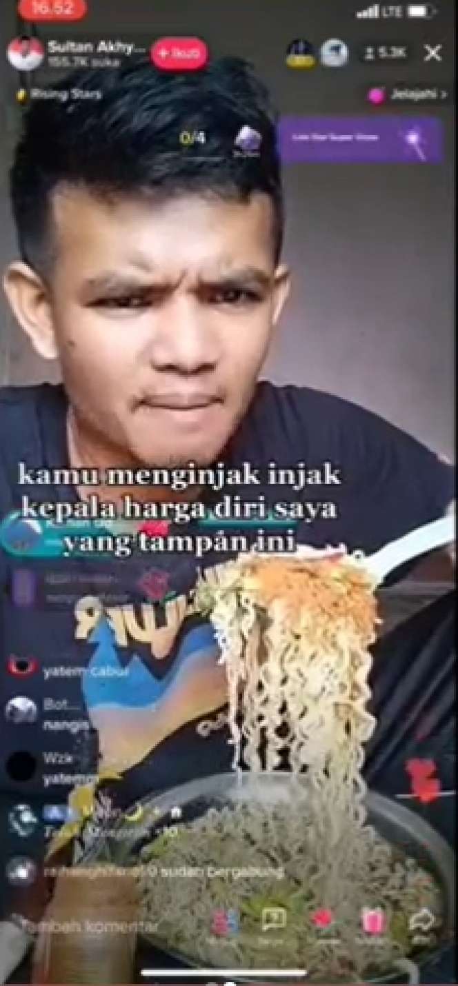 Ingat Sultan Akhyar yang Viral Mandi Lumpur? Pekerjaan Hilang, Kini Nasibnya Tragis, Ngamuk Terjerat Hutang di Bank