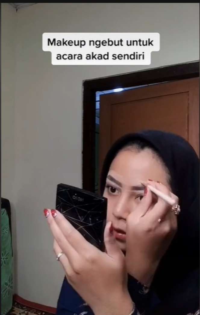 Calon Pengantin Ini Nekat Makeup Sendiri di Hari Bahagianya, Ternyata Hasilnya…