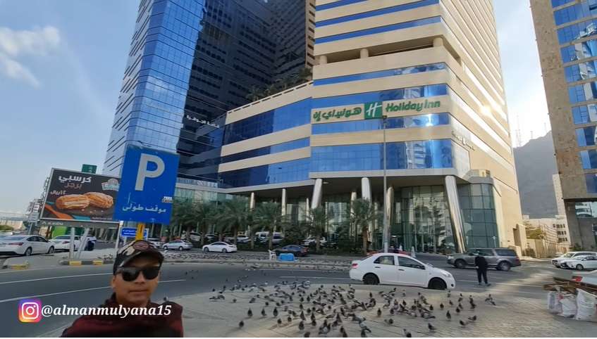 Potret Kehidupan Lain di Balik Megahnya Gedung di Kota Mekkah, Ternyata Beda Banget, Bak Langit dan Bumi!