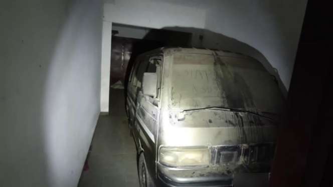 10 Potret Rumah Mewah Pak Harto Terbengkalai Usai Diselingkuhi Istri, Alat Tenun Kuno Hingga Mobil Masih Lengkap