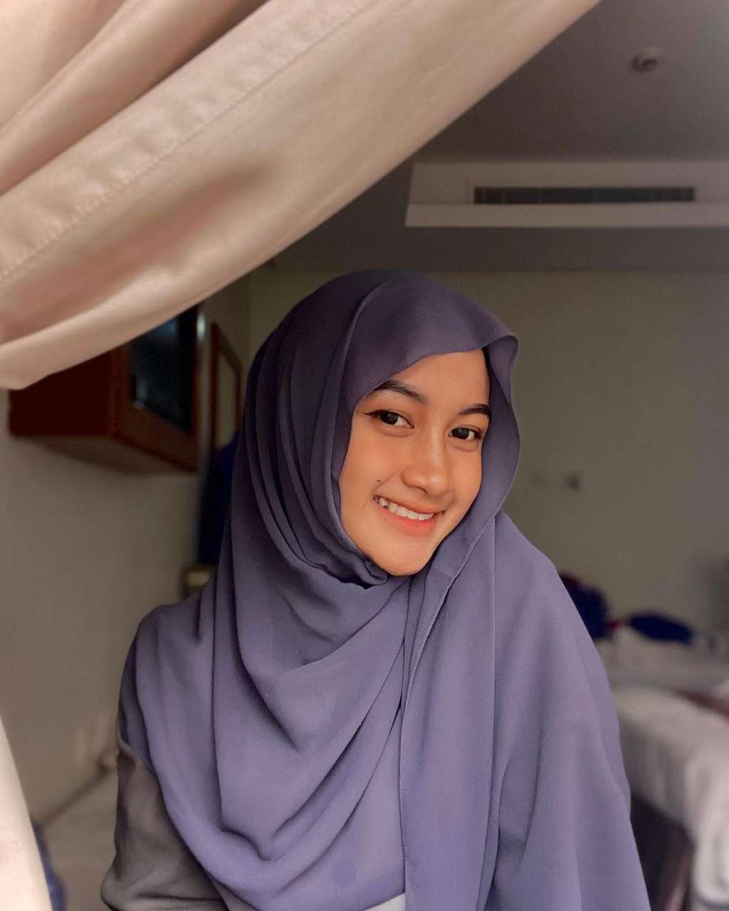 Potret Anggota TNI AL Cantik Berhijab Ini Jadi Sorotan, Kerap Digombali Netizen