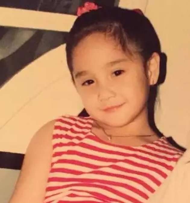 15 Foto Masa Kecil Artis Cantik yang Menggemaskan, Luna Maya dan Nagita Slavina Bule Banget!