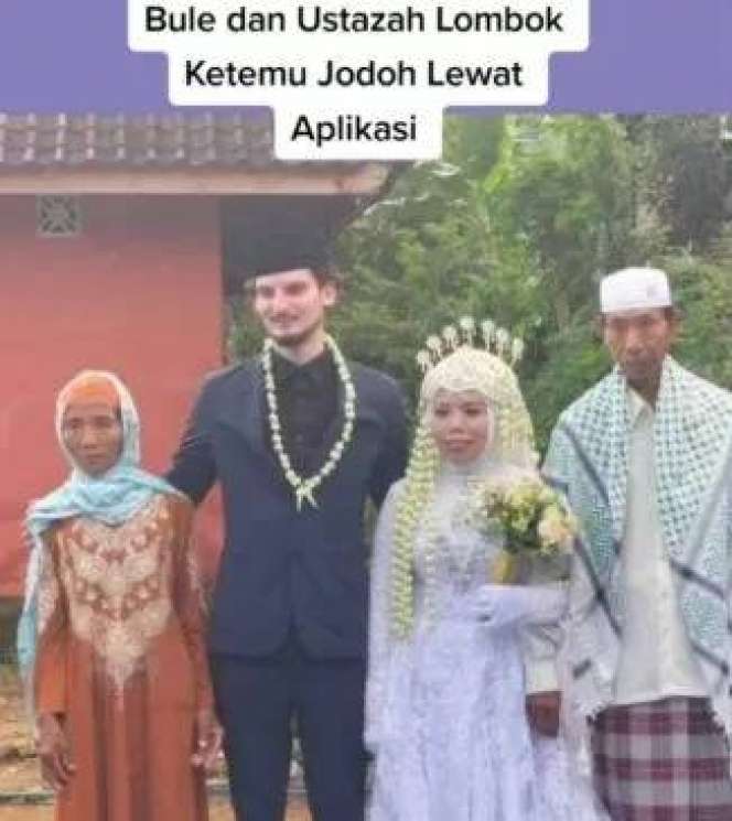 Potret Ustazah di Lombok Menikah dengan Bule Ganteng