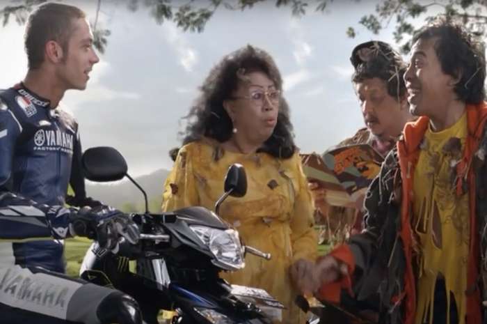 Ingat Bintang Iklan Motor `Semakin di Depan` Bareng Valentino Rossi? Dulu Komedian Paling Terkenal, Kini Nasibnya Bak Bumi & Langit