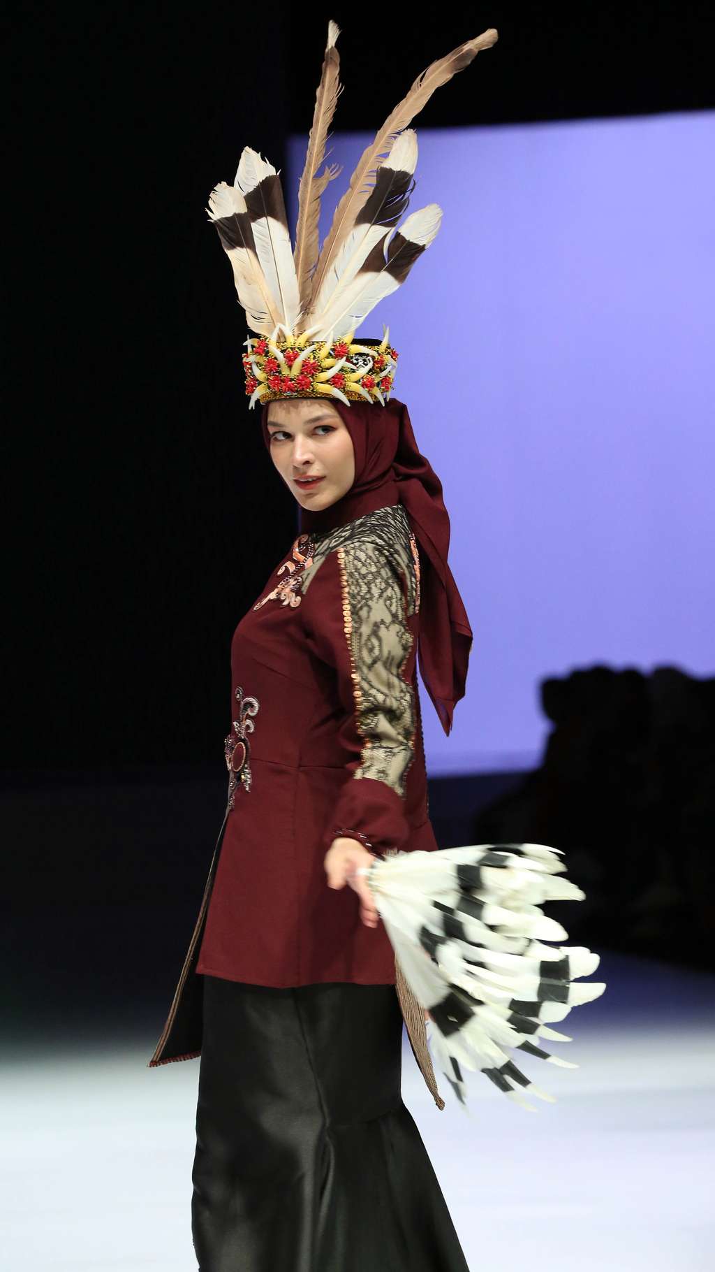 FOTO: 'Rakata Andala' Koleksi Terbaru Lia Alif di IFW 2023 