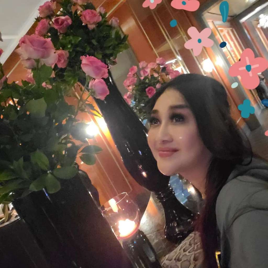 Masih Ingat Model Iklan Produk Kecantikan Ini? Dulu Jadi Artis Hits Era 90-an, Kini Jadi Duta Perdamaian Dunia, Penampilannya Bikin Pangling