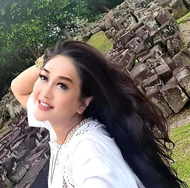 Masih Ingat Model Iklan Produk Kecantikan Ini? Dulu Jadi Artis Hits Era 90-an, Kini Jadi Duta Perdamaian Dunia, Penampilannya Bikin Pangling