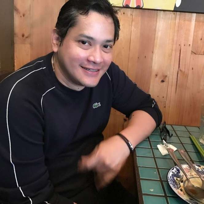 Masih Ingat Ongky Alexander `Catatan Si Boy`? Lama Tak Muncul di Layar Kaca, Kini Potret Terbarunya Bikin Pangling!