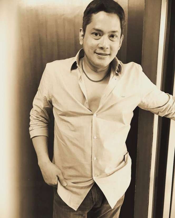 Masih Ingat Ongky Alexander `Catatan Si Boy`? Lama Tak Muncul di Layar Kaca, Kini Potret Terbarunya Bikin Pangling!